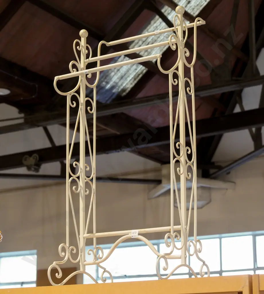 wrought metal towel rail Image 1++
