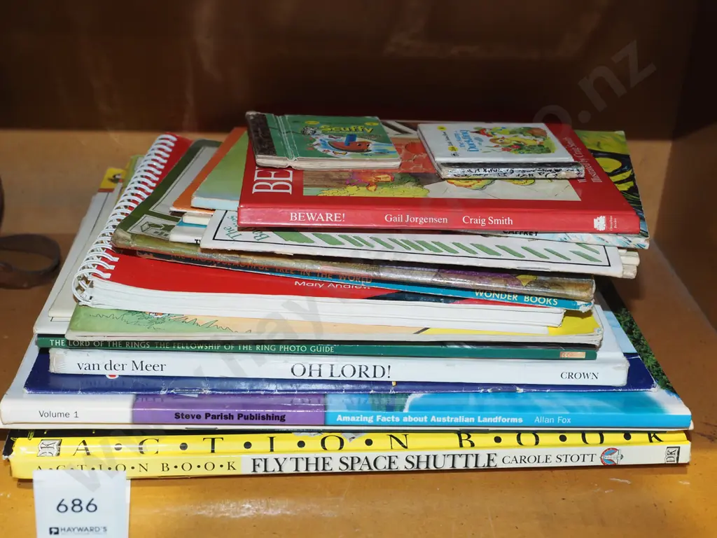 assorted children's books Image 1++