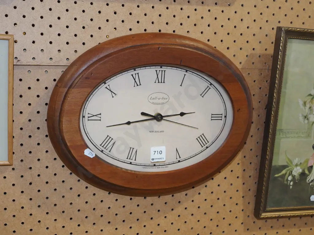 rimu framed wall clock Image 1++