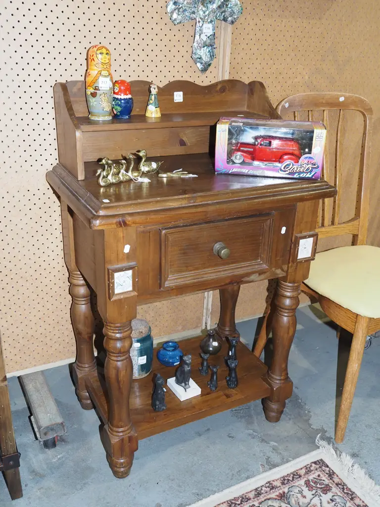 solid pine 2 tier table with loose shelf on top, tile inlays W630 D390 Image 1++