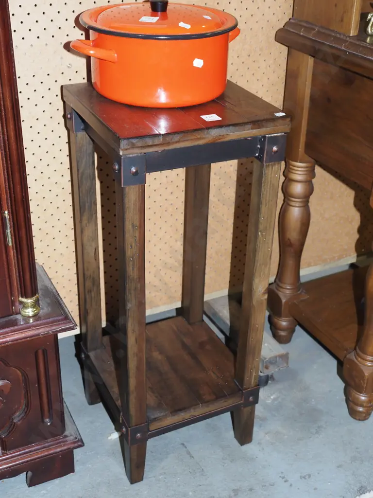 solid pine and metal jardiniere stand Image 1++