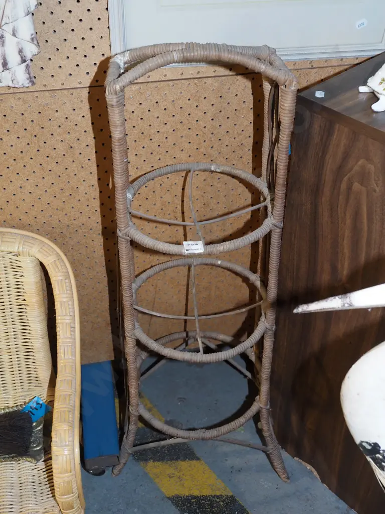  cane 3 tier jardiniere stand H880 Image 1++