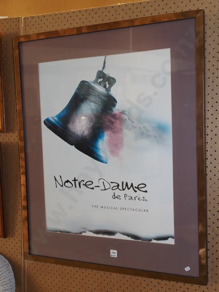 framed poster print - Notre Dame the musical Image 1++