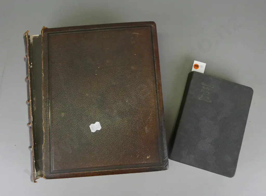 2x biblical books: Image 1++