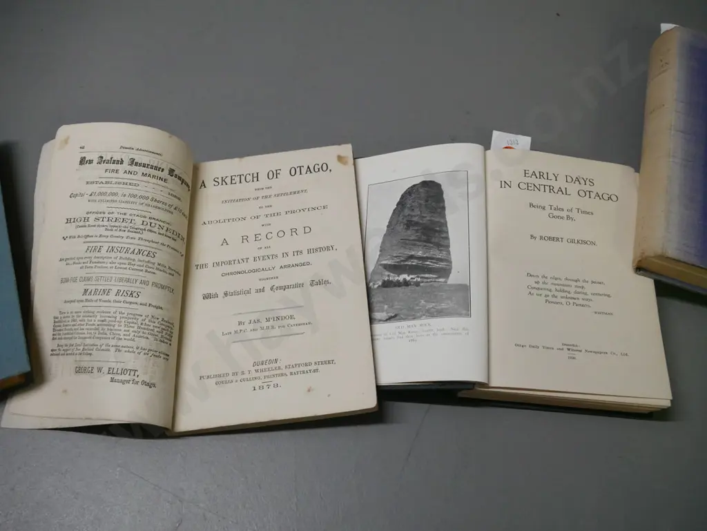 4x books of early Otago: Image 1++