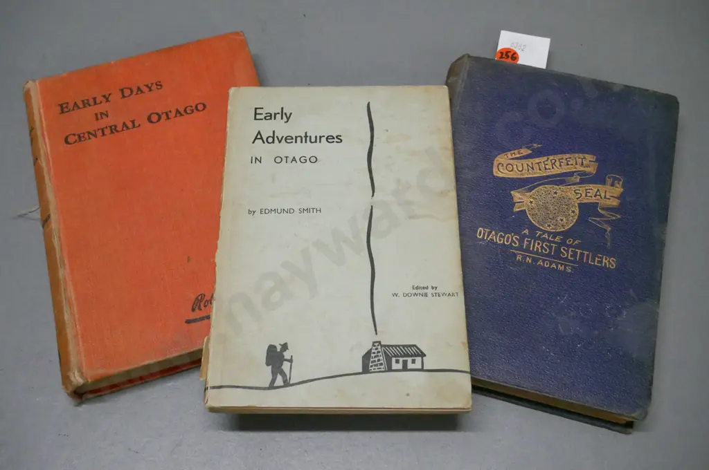 3x books of early Otago: Image 1++