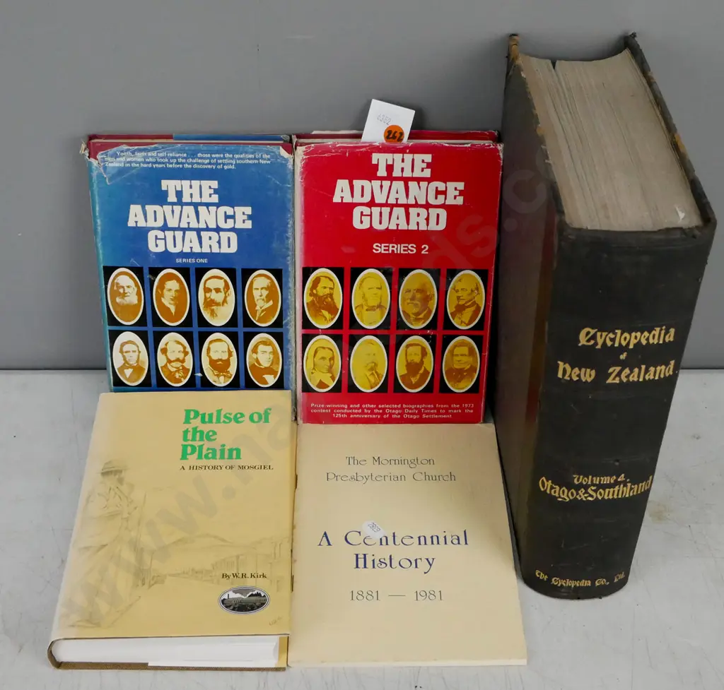5x books of early Otago: Image 1++