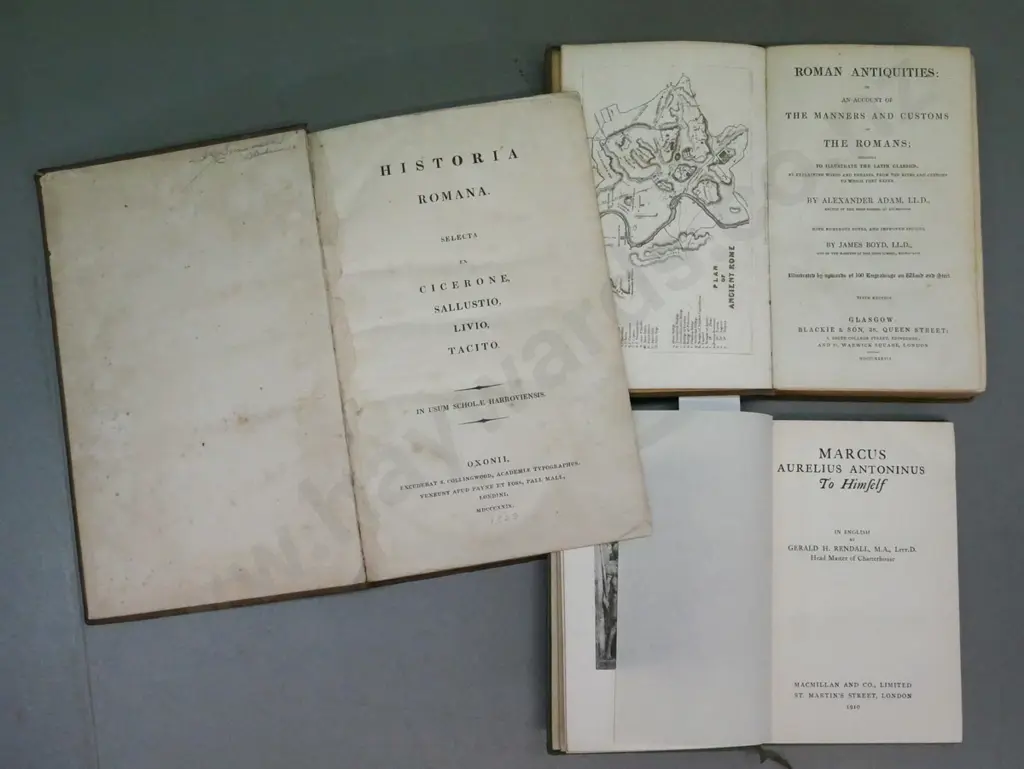 3x books of Roman interest: Image 1++