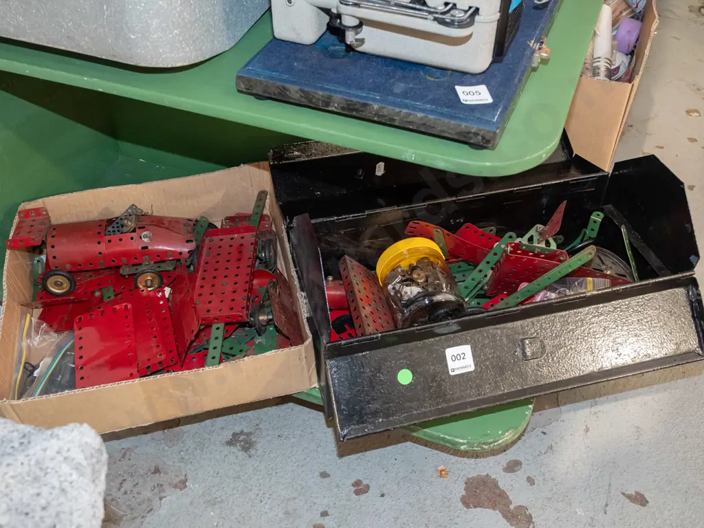 black painted tool box; vintage Meccano and additional box - green dots Image 1++