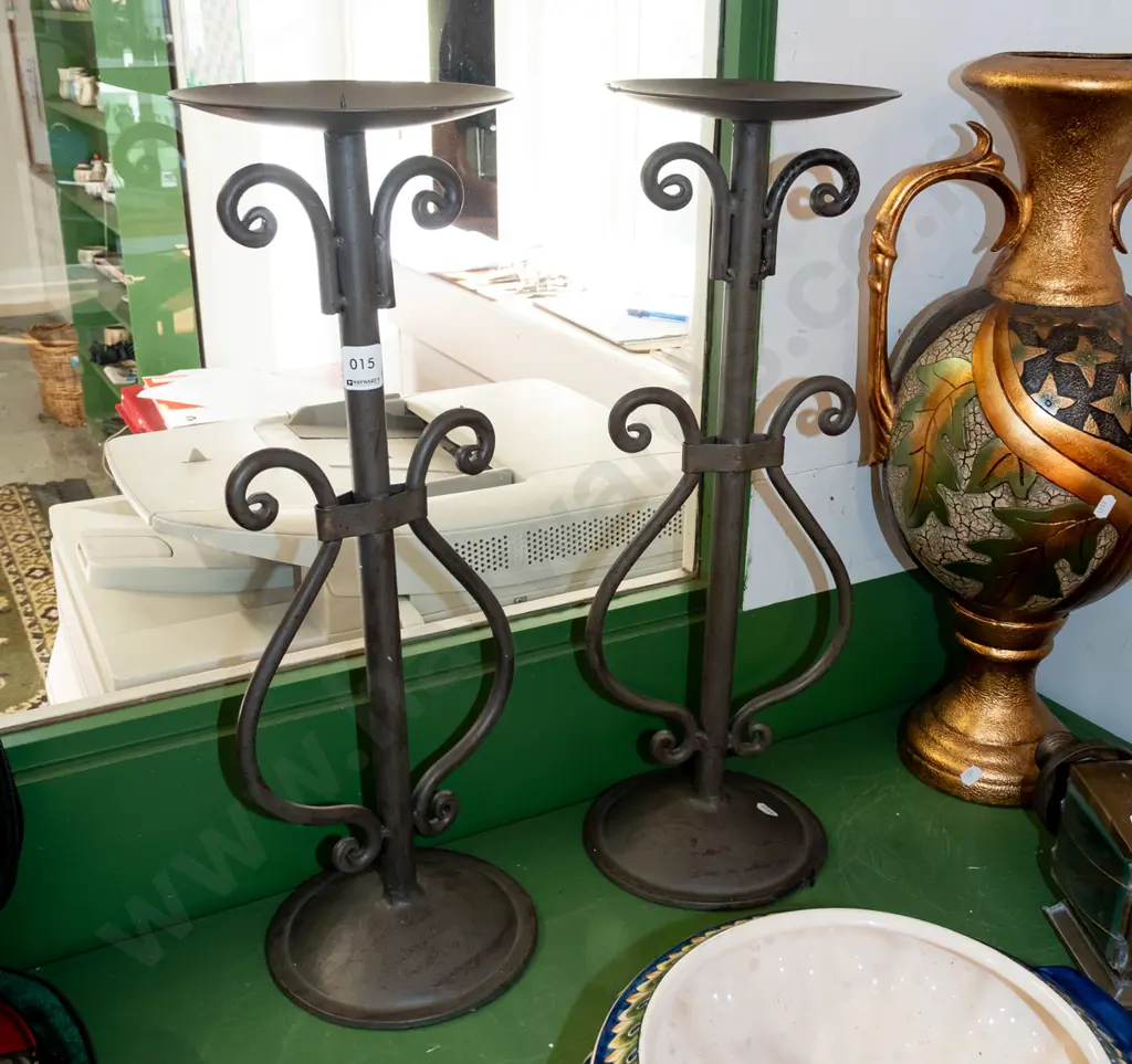 2x large wrought metal candlesticks H550 Image 1++