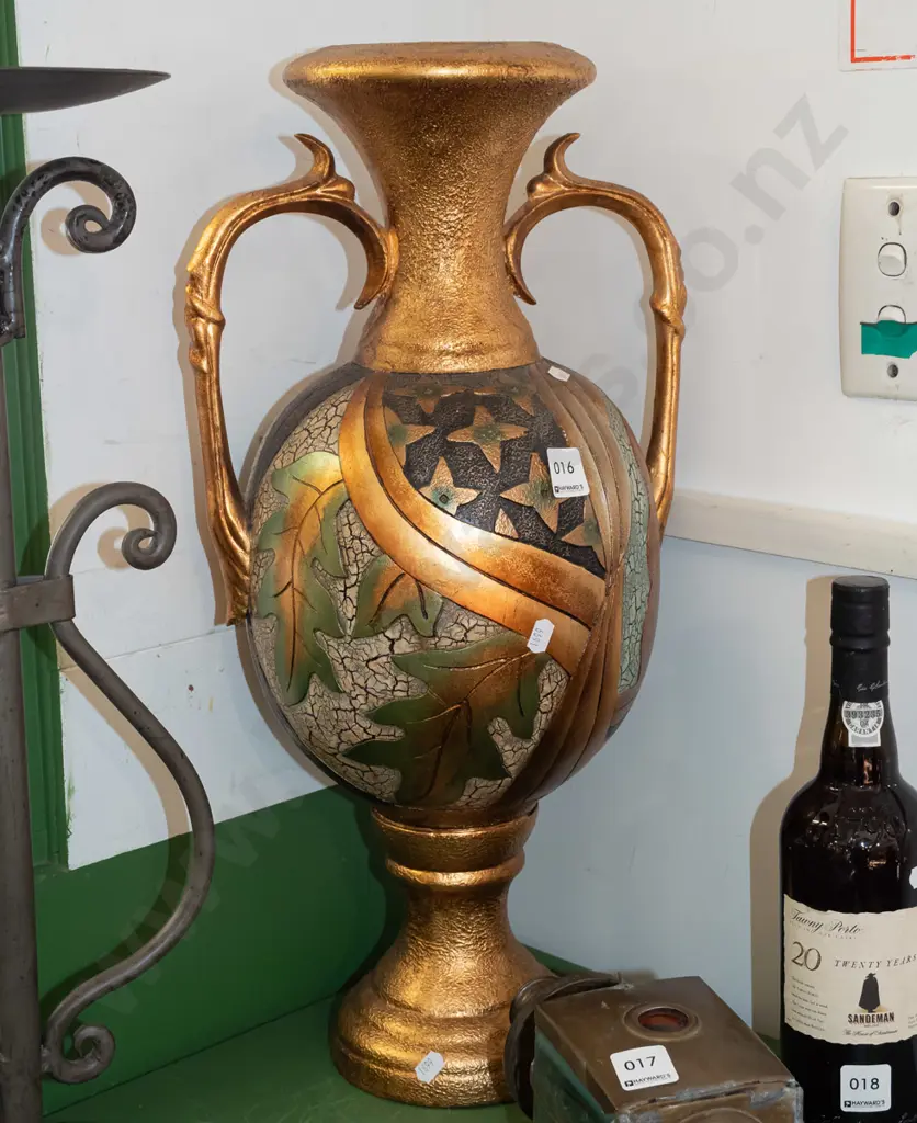 hand painted gilt double handled vase H580 Image 1++