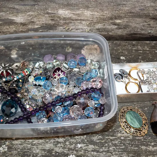 tray of costume jewellery