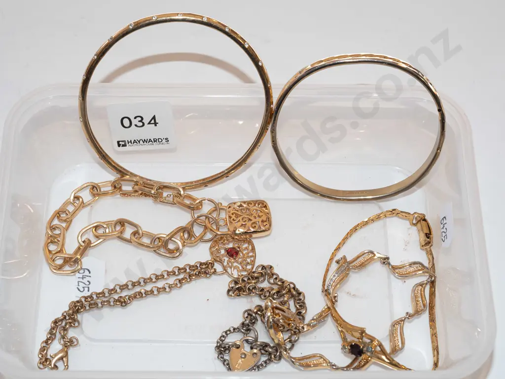 7x costume jewellery golden bracelets and bangles Image 1++