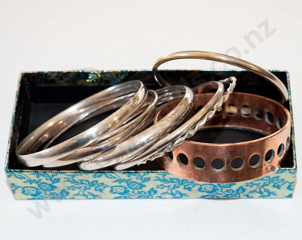 box of bangles Image 1++
