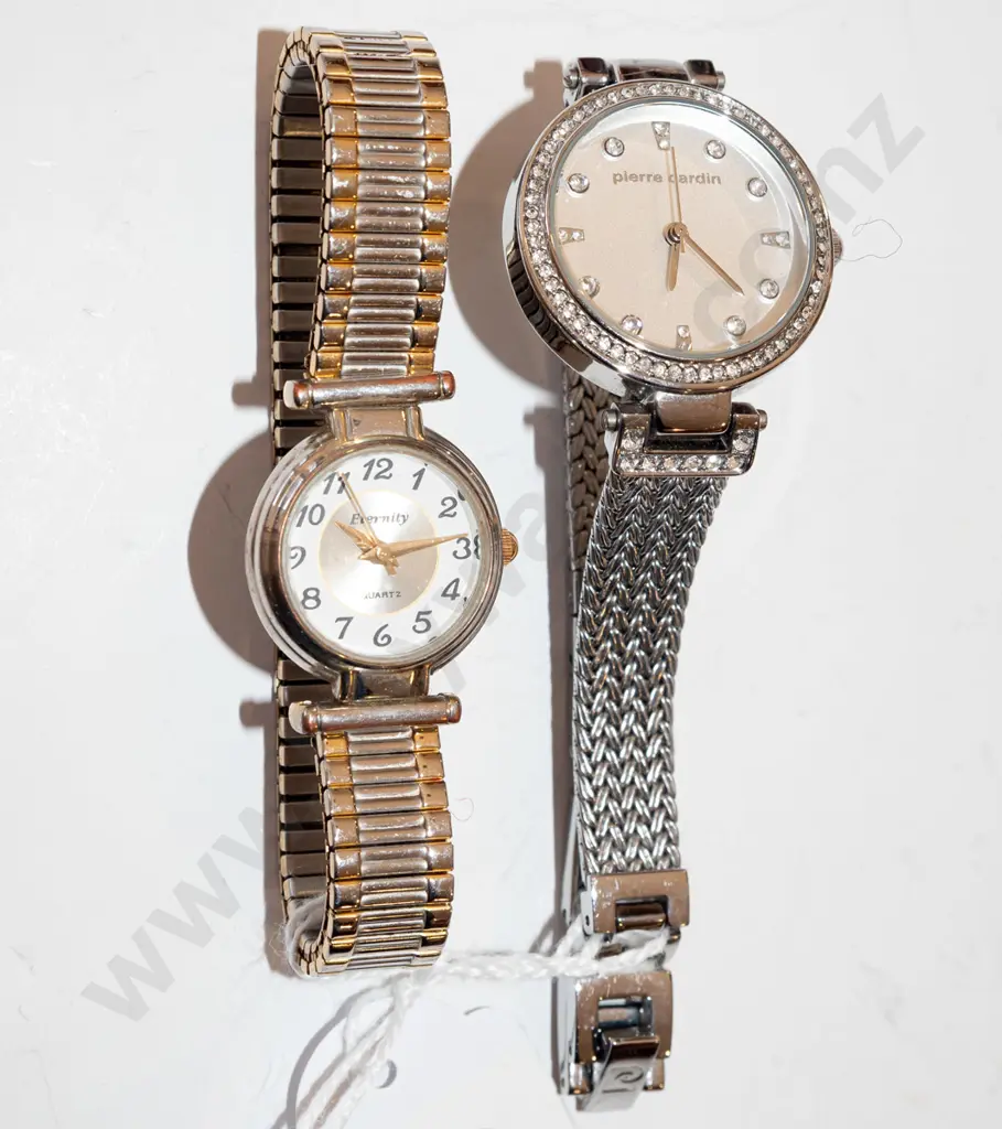 2x wristwatches Image 1++