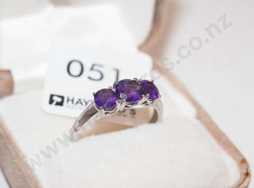 sterling silver amethyst ring 2gm Image 1++