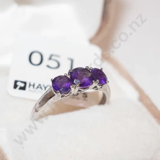 sterling silver amethyst ring 2gm