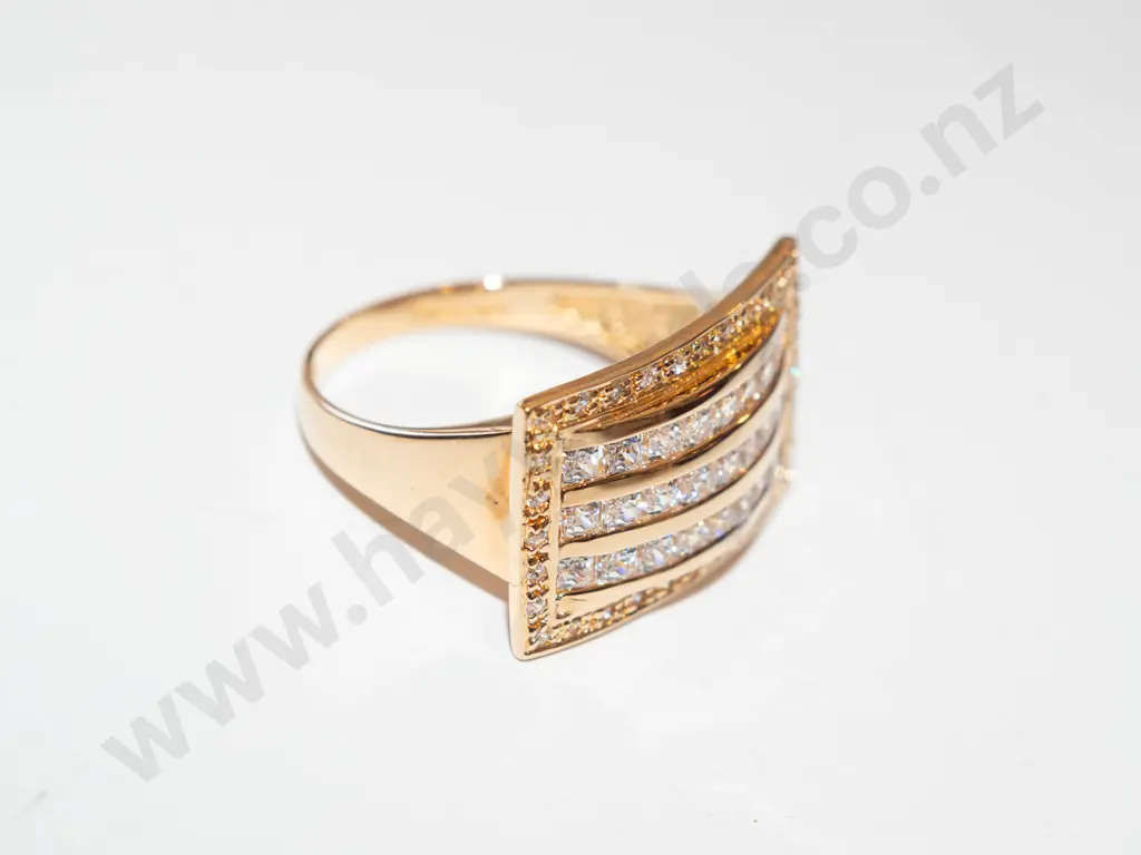 sterling silver gold plated zircon ring 6gm Image 1++