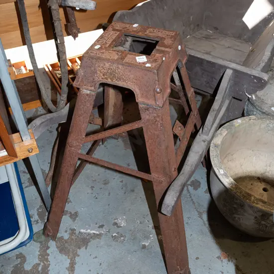 industrial metal stand H780
