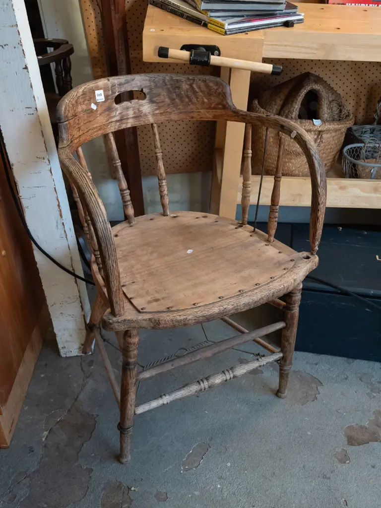 restorer's oak tub chair Image 1++