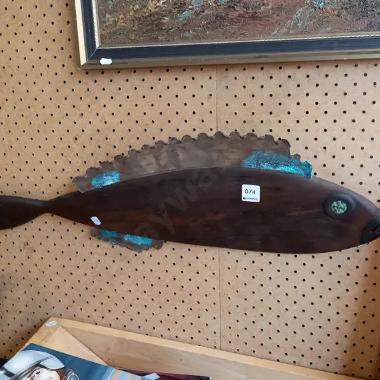 wood and metal wall mounted fish ornament L640