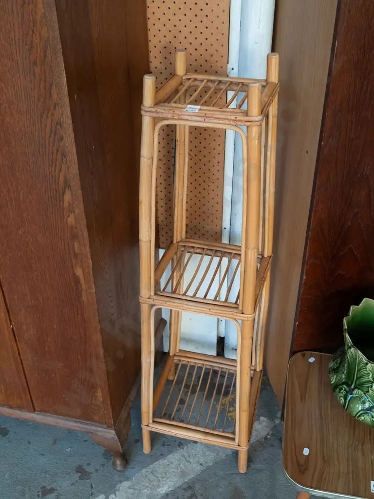 3 tier cane jardiniere stand H1000 Image 1++