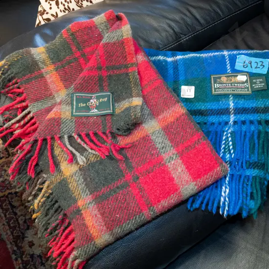 2x checked woollen blankets - small