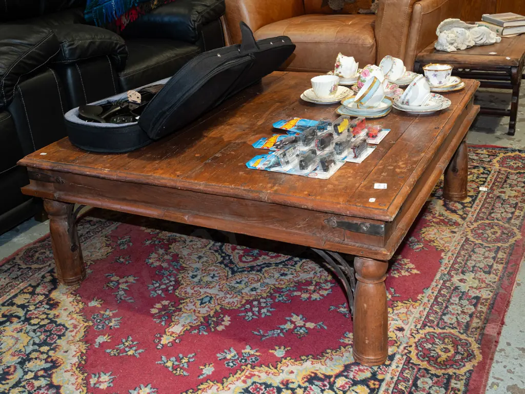 rustic Indonesian hardwood end table H400 W990 D990 Image 1++