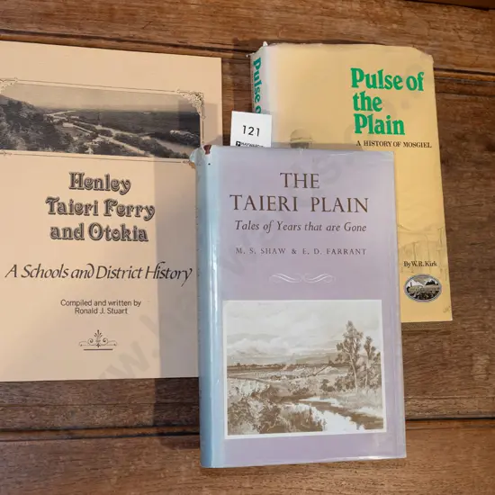 3x history books about Taieri