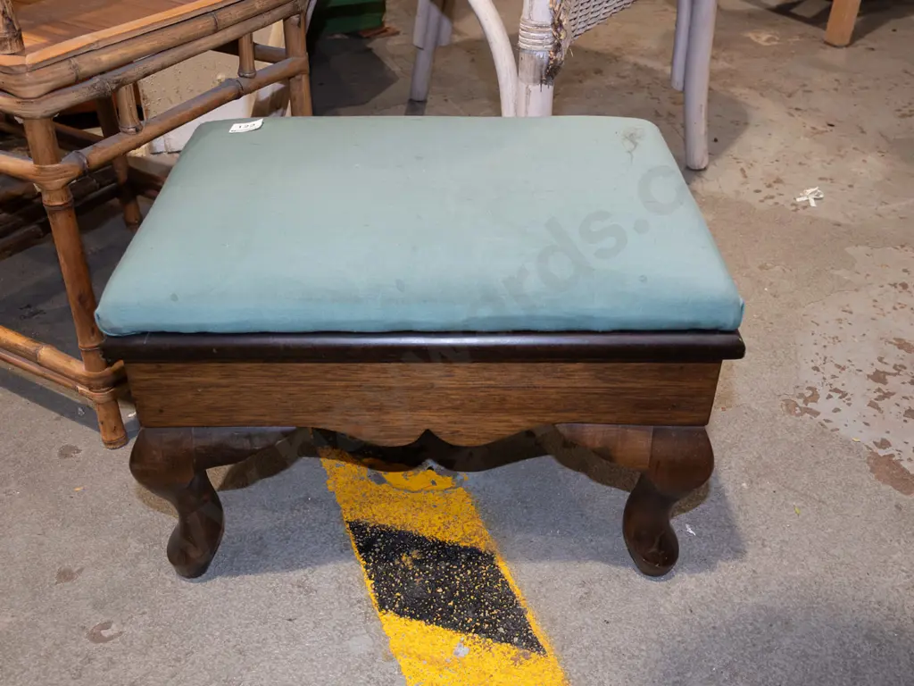 green cab leg foot stool Image 1++