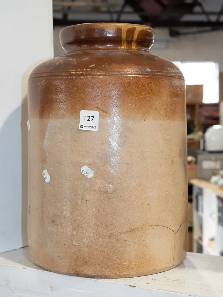 salt glazed crock - some cracks H330 Image 1++