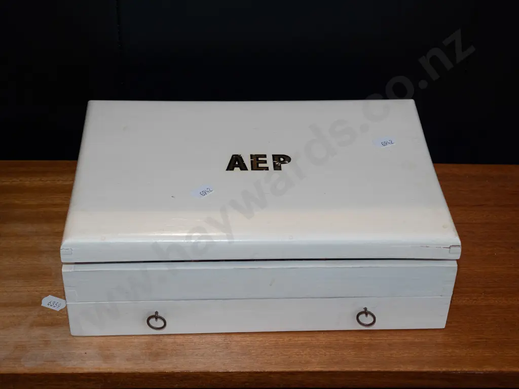 jewellery box and costume jewellery Image 1++