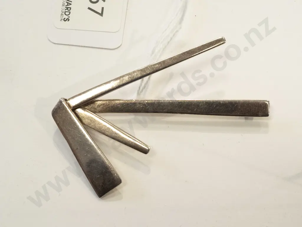 Mexican sterling silver brooch 15gm Image 1++