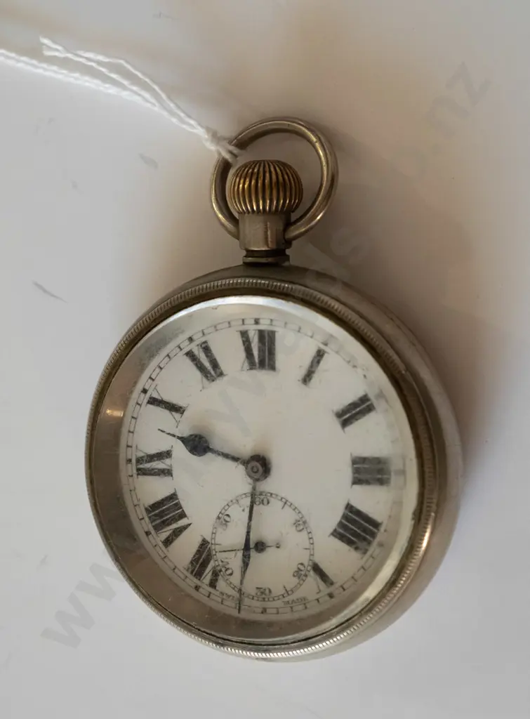 plated pocket watch scratches to glass going Image 1++
