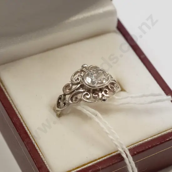 sterling silver zircon scroll work ring 3gm