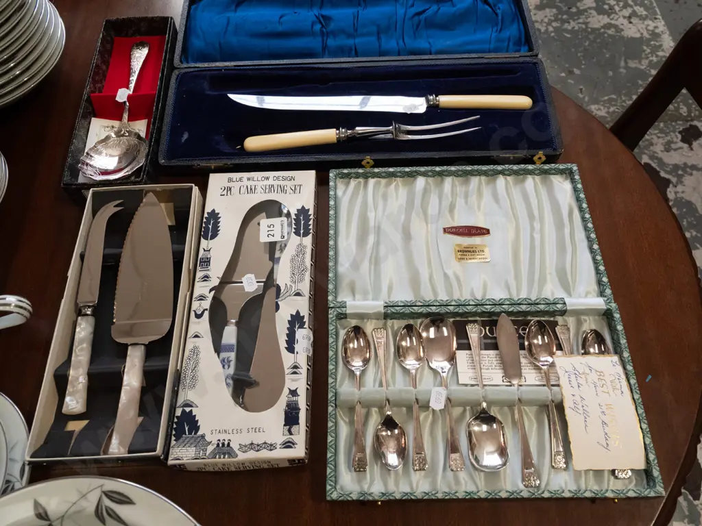 cased cutlery; teaspoons, cake servers etc Image 1++