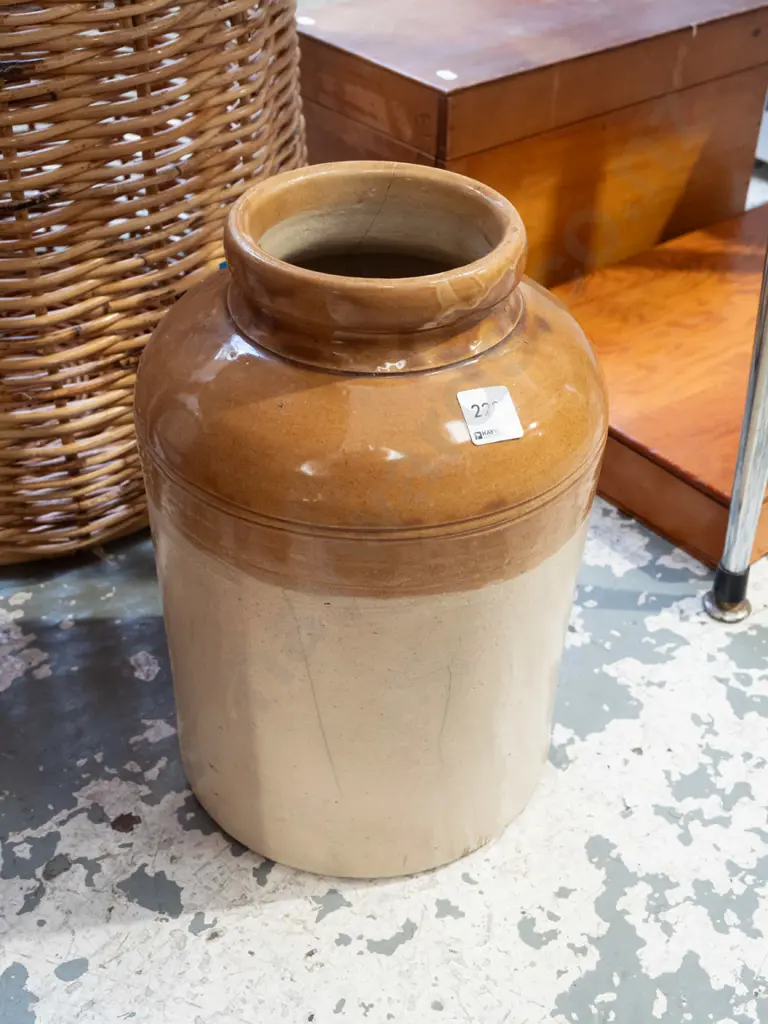 stoneware crock H350 Image 1++