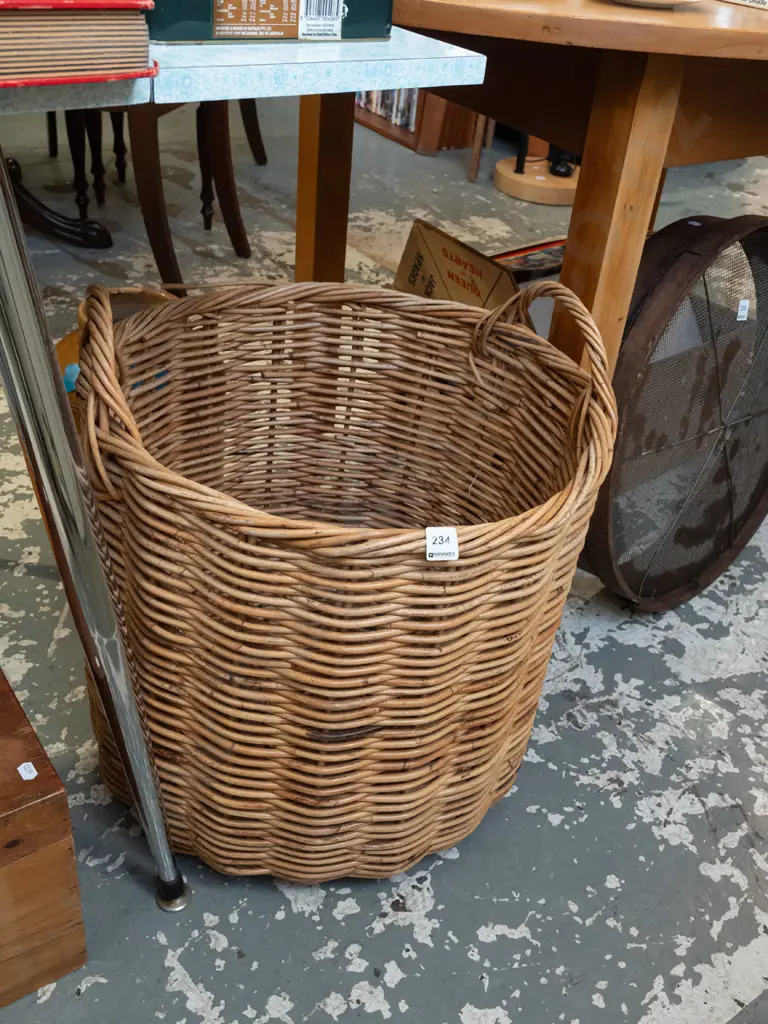 cane wood basket H460 Image 1++