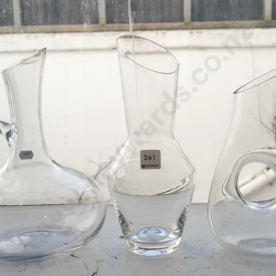 3x modern wine carafes H270
