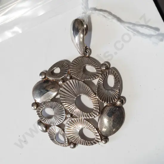 sterling silver modern pendant 9gm
