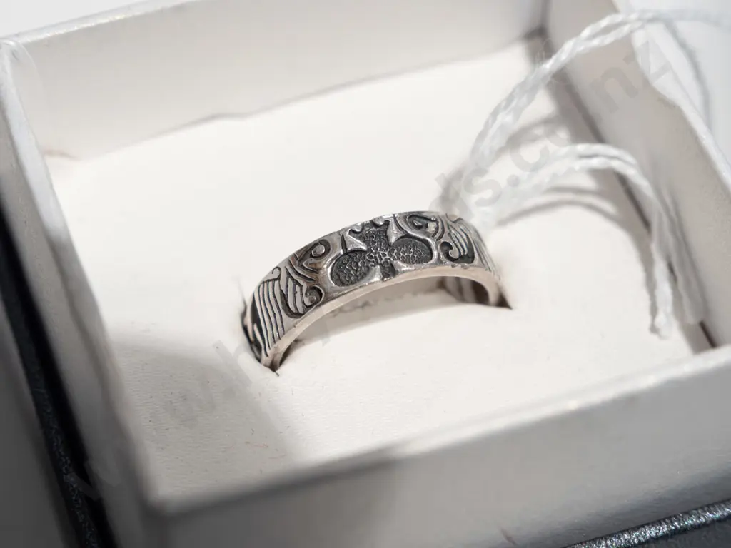 sterling silver Celtic ring 9gm Image 1++