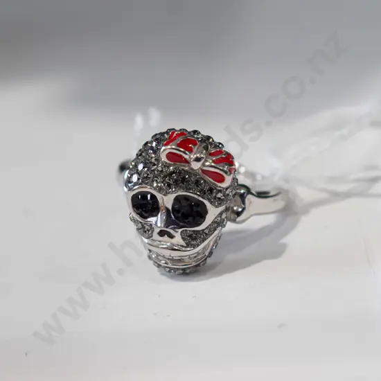 sterling silver skull ring 6gm