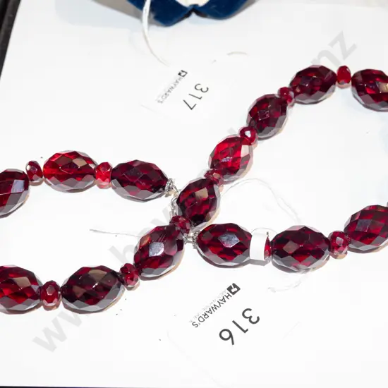 deep red glass necklace with sterling silver clasp 102gm