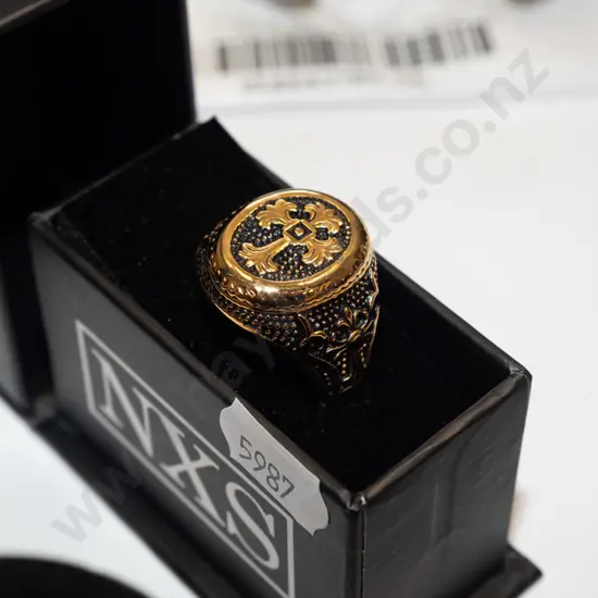 decorative costume ring