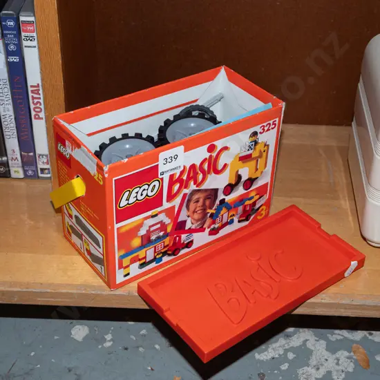 Lego basic box & contents