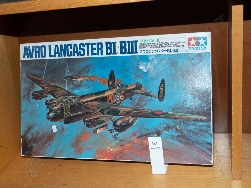 yet to be assembled scale model of a Lancaster bomber Image 1++