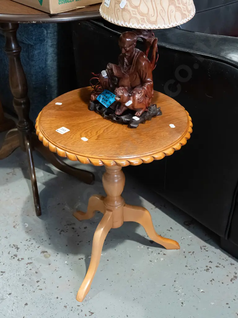 mahogany veneer pie crust edge wine table H500 Diam400 Image 1++