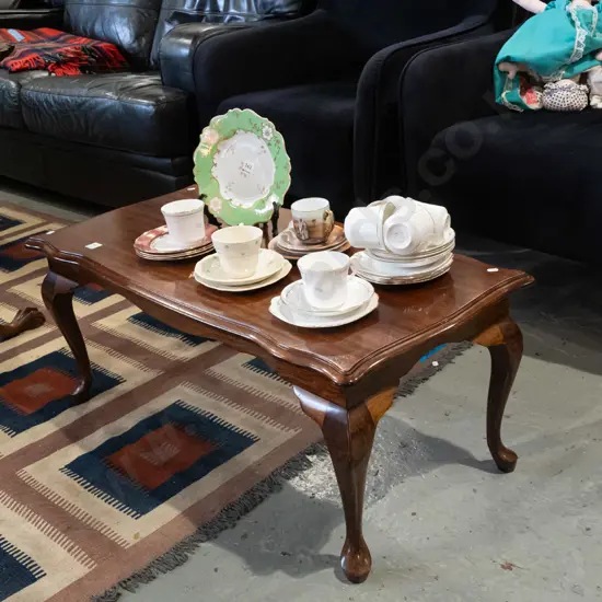 mahogany veneer coffee table