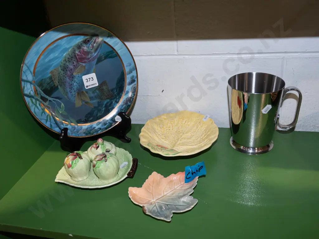 fish themed plate, Carlton Ware condiments, leaf dishes etc - 1 dish has chip Image 1++