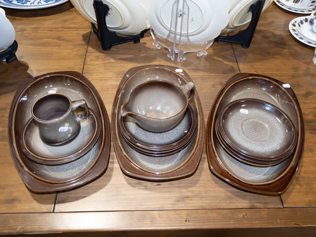 Temuka steak  plates, saucers etc Image 1++